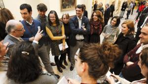 La noble institución del corrillo.