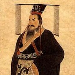 El primer emperador chino: Qin Xi Huang.