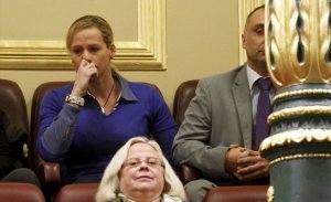 La comandante Zaida en la tribuna de invitados del Congreso.
