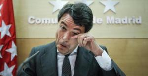 Y el dedo y sus consecuencias.