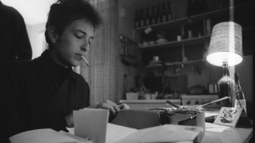 720x405-bobdylan_p038-039