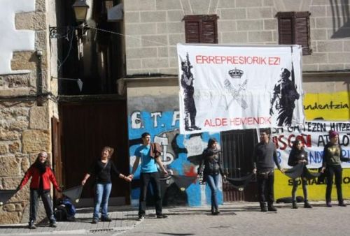 varios-eta-alsasua-guardia-civil_ecdima20131028_0002_16